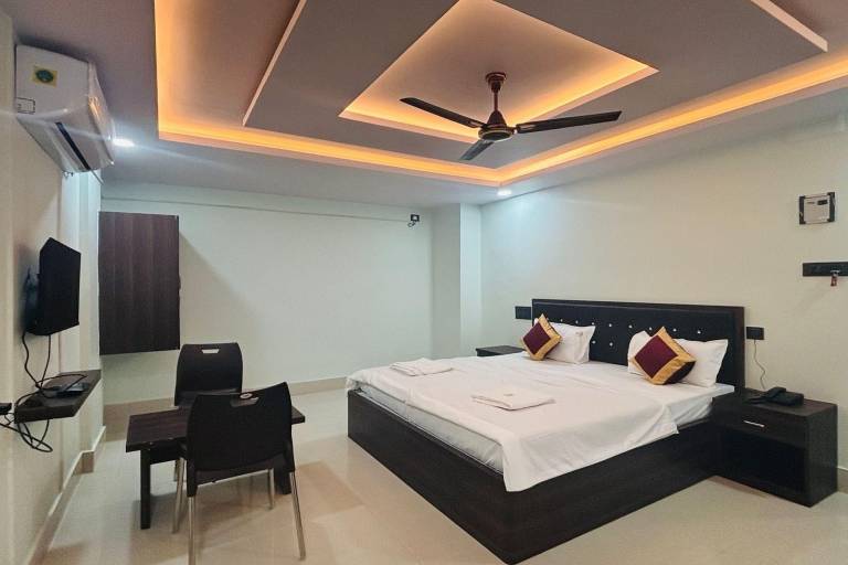 Townhouse Oak Phaltan Formerly Shivjal City