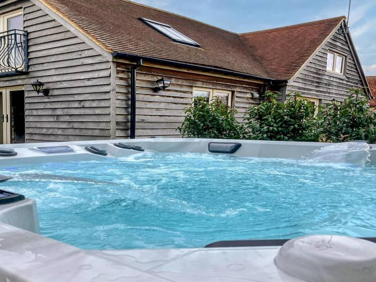 2 Bed in Thame oc cc068