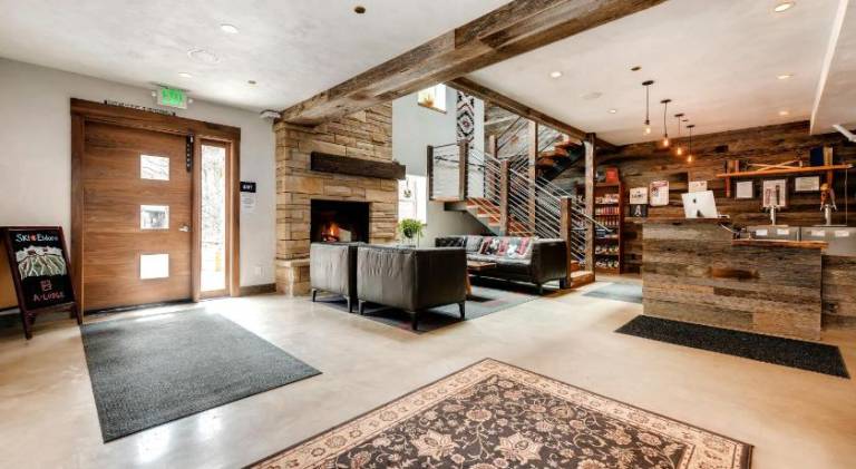 Child-friendly lodge with garden, pool & jacuzzi | Pets are welcome — photo 2