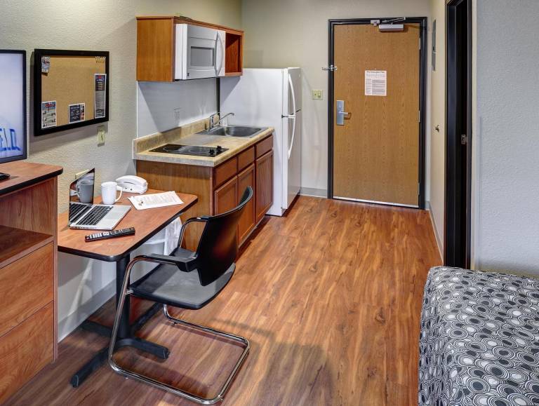 Extended Stay America Select Suites - Wichita - North — photo 2