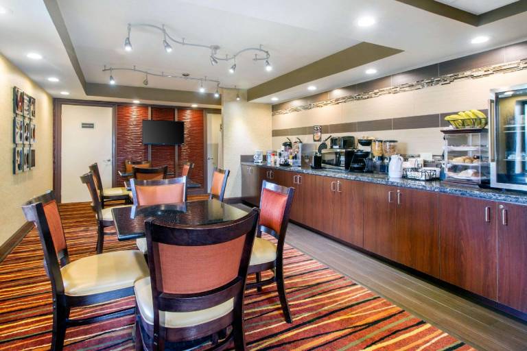 Econo Lodge Lenoir City - Knoxville Area — photo 3