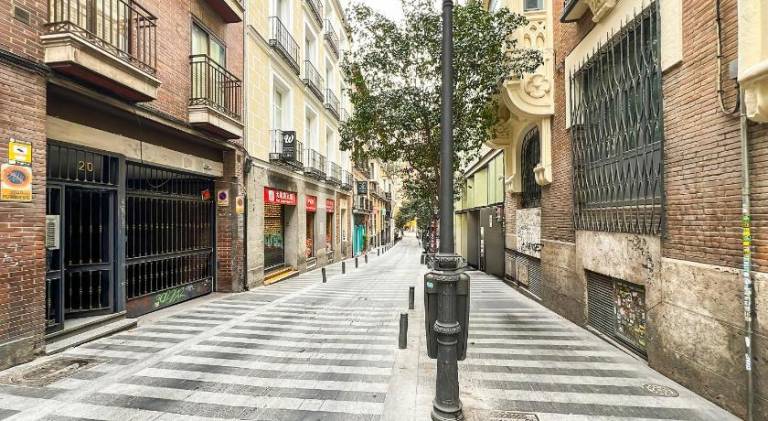 Piso al lado de Gran Via 2H/2B Berlany Espana — photo 4