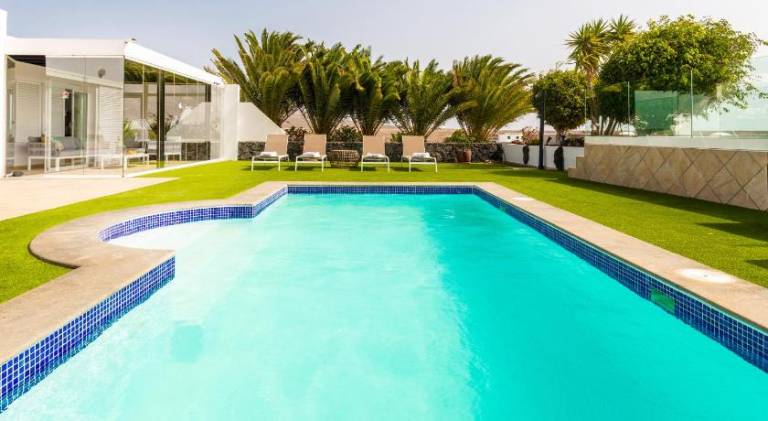 Fully equipped lovely villa with private pool, barbecue & patio | Pets are welcome — photo 3