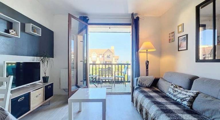 Wonderful holiday apartment | Beach nearby | Pet-friendly in Ouistreham