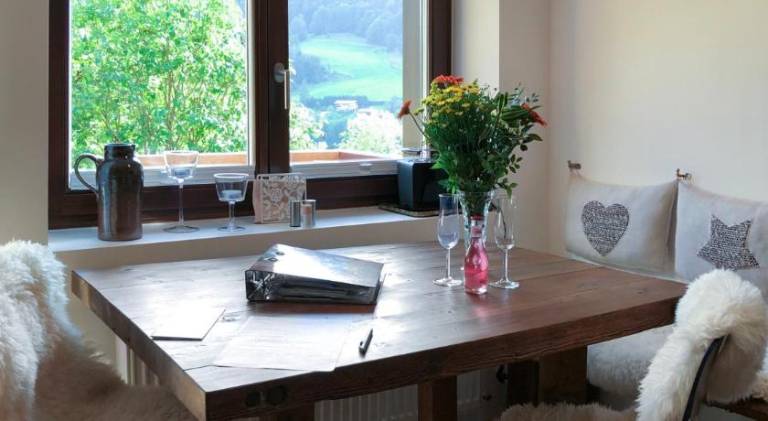 Bergromantik Ferienwohnung Nesterl mit eigener Sauna und Bergblick in Berchtesgaden