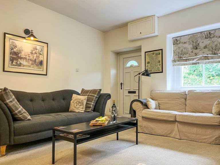 Cottage with garden | River view — photo 3