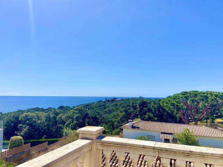 Villa with private pool, garden & barbeque | Sea view | Dogs allowed — photo 4