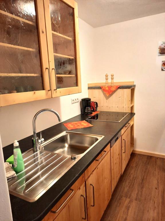 Studio with yard | Mountain view — photo 4
