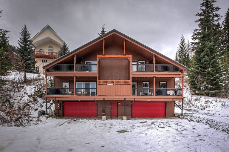 Lodge  Sandpoint
