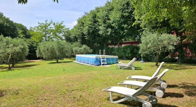 Villa with grill, pool & terrace — photo 4