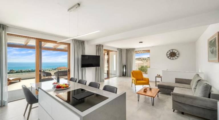 Spacious villa with private pool, BBQ & jacuzzi | Next to the beach | Dogs allowed — photo 2