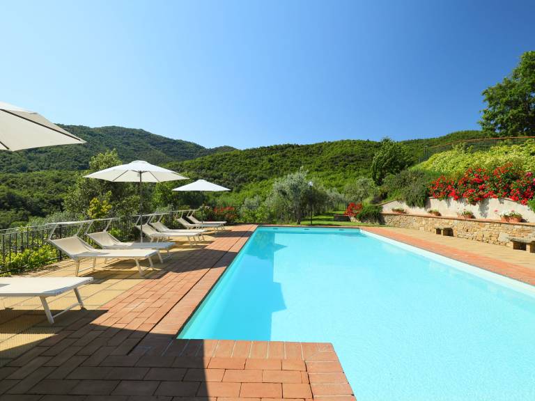 Family-oriented house with private pool, garden & barbeque | Nature view | Dogs allowed — photo 3