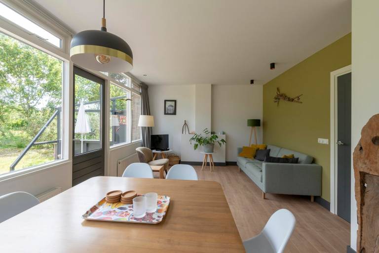 Bungalow with terrace & garden — photo 5