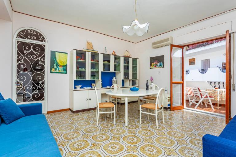 Holiday Home 'La Casa Di Anna' with Balcony, Wi-Fi and Air Conditioning — photo 3
