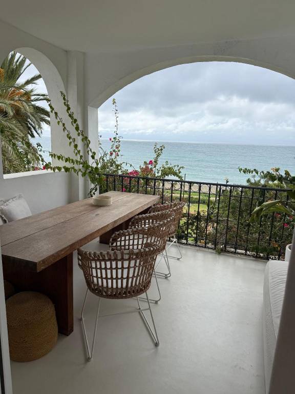 Apartment with pool | Suitable for remote work in Estepona