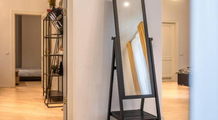Top Embassy Area, Spacious 2BR — photo 4
