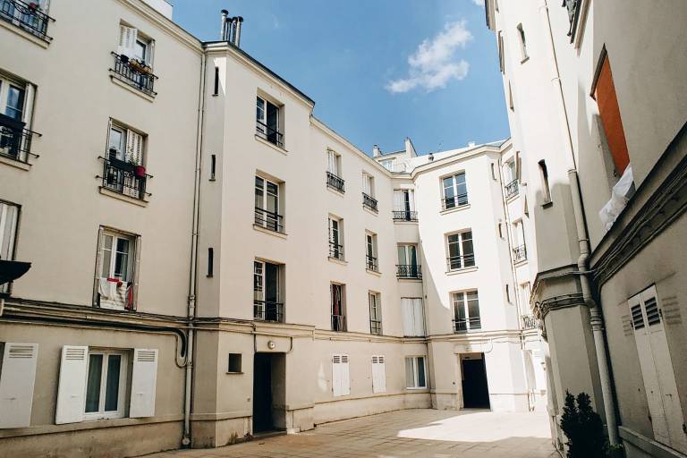 Charming and cozy Near Montparnasse