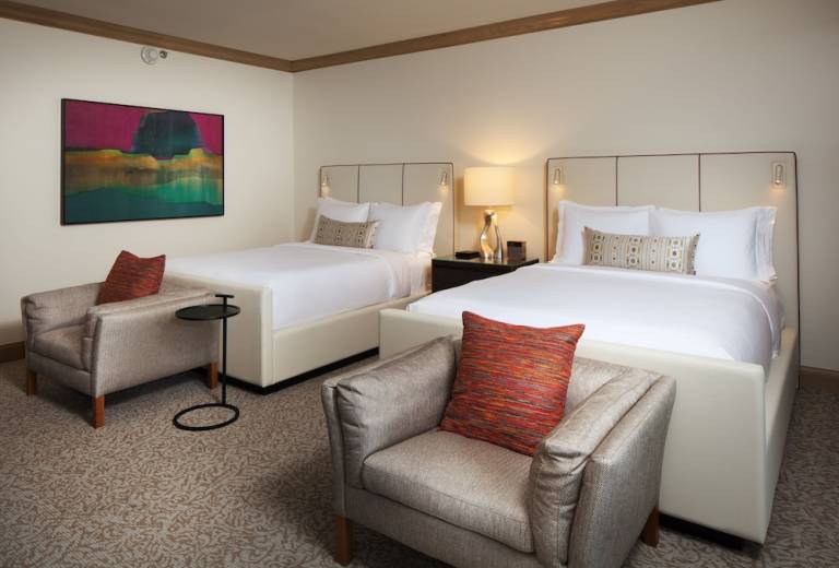 Resort Phoenician