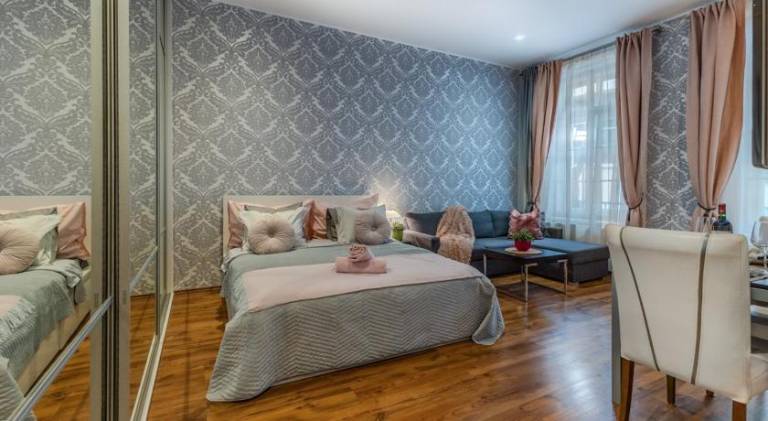 Apartment | Next to Prague astronomical clock | Pets are welcome in Prague