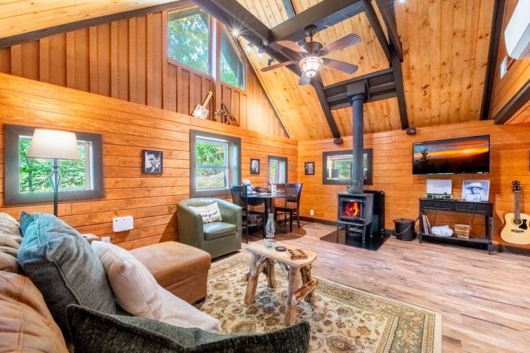 Children-friendly lovely cabin | Mountain view | Pets are welcome — photo 2
