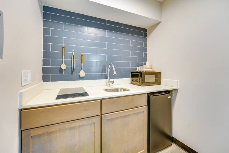 Pet-Friendly Studio Near Lighthouse Beach! — photo 3