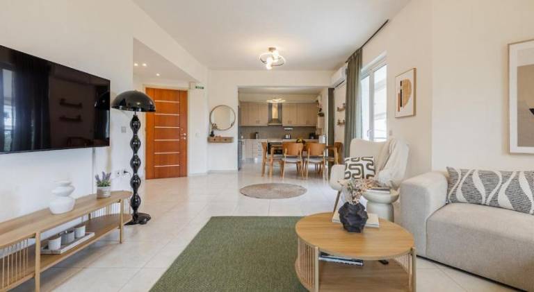 Holiday apartment with barbeque & patio | Good for workation — photo 2