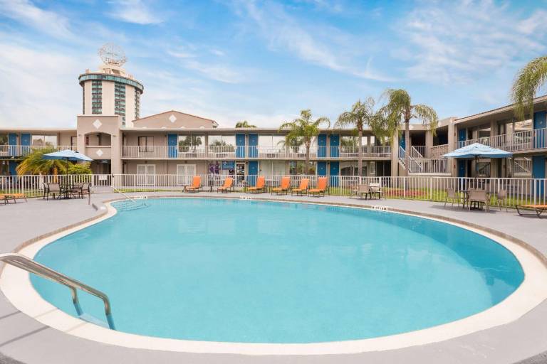 Howard Johnson in Orlando, FL