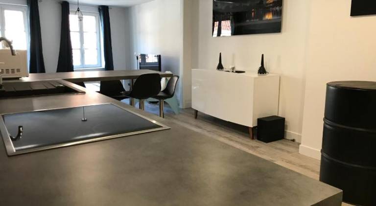 Rental apartment with 1 room for 4 persons in Metz