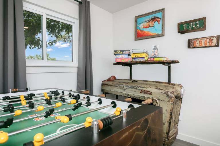 Vacation home with jacuzzi & BBQ — photo 5