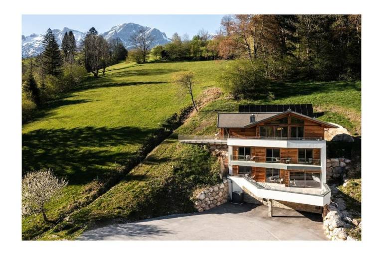 Charming chalet | Next to the ski | Pets allowed — photo 2