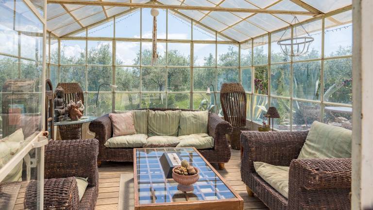 Villa with BBQ, yard & private pool | Pool view — photo 2