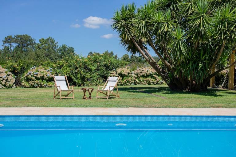 Liiiving in Caminha Countryside Pool House