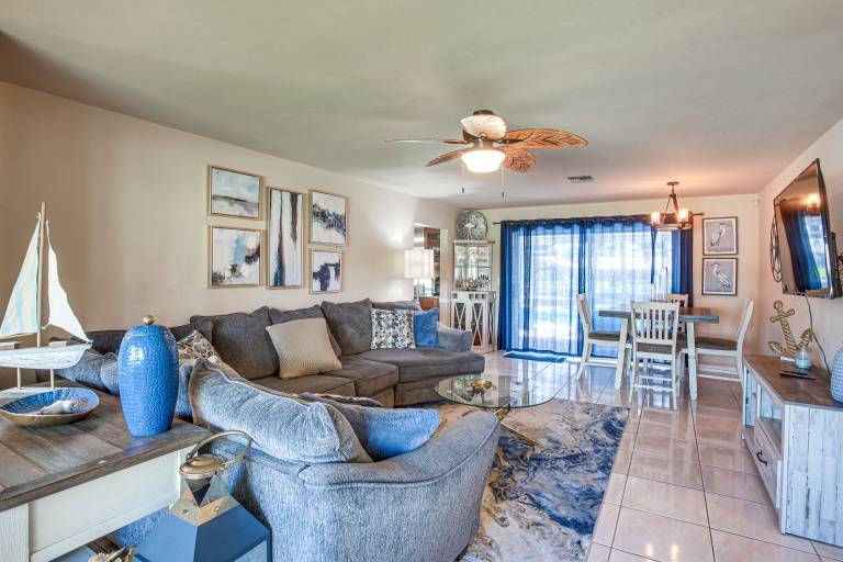 Dock Your Boat: Waterfront Cape Coral Home w/ Pool — photo 4
