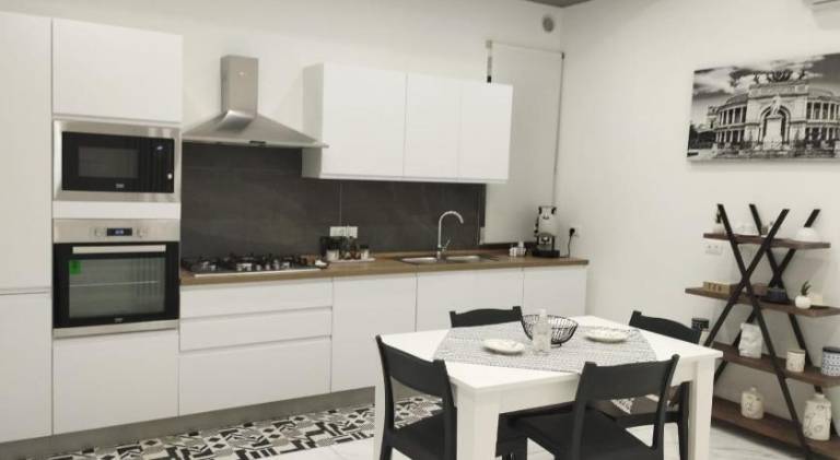 Apartment | Near Teatro Politeama — photo 2