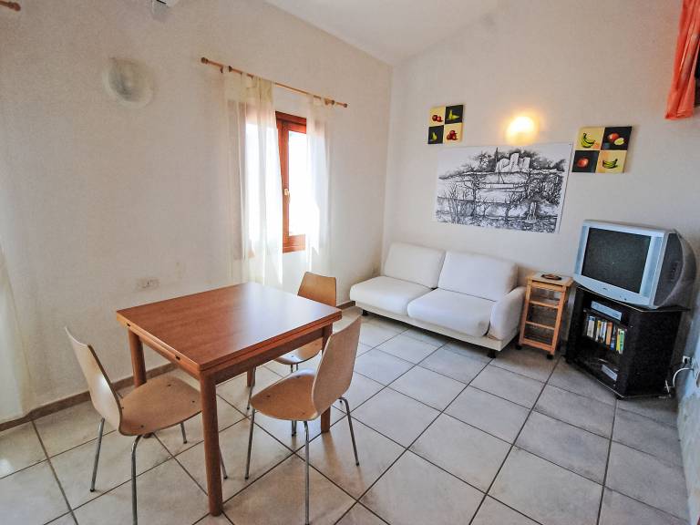 Lovely holiday apartment with BBQ & garden | Sea view | Pet-friendly — photo 4