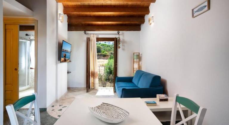 House with 2 rooms for 6 persons — photo 2