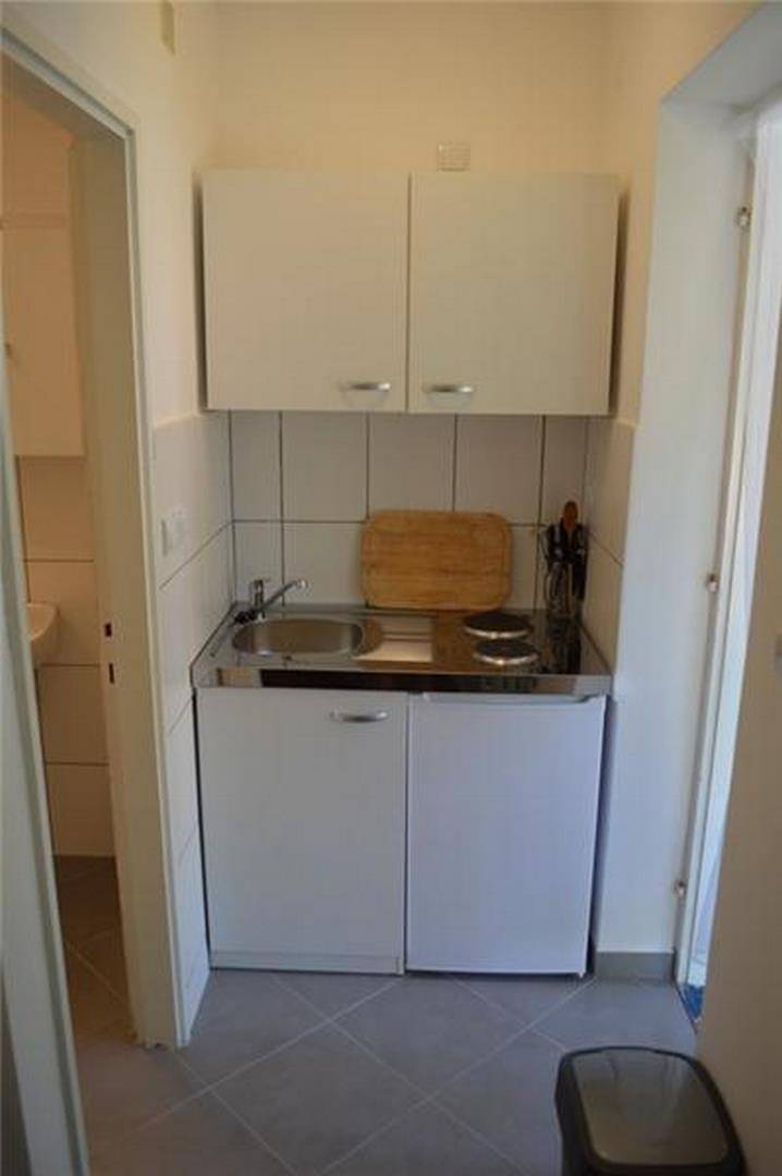 Rental apartment with garden & patio — photo 5
