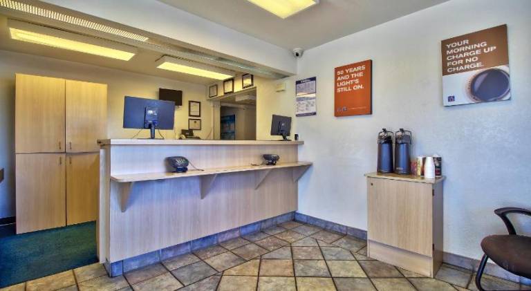 Motel 6 Nogales, AZ - Mariposa Road — photo 3
