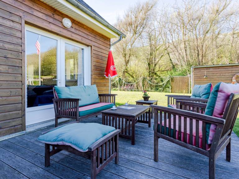 Nice vacation home with terrace, yard & barbeque | Beach nearby | Pets allowed — photo 4