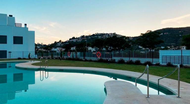 LOVPLAYA Almunecar Beach Apartment — photo 3