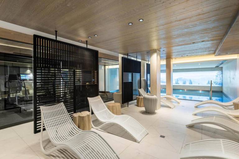 Rental apartment with patio & sauna in Megève