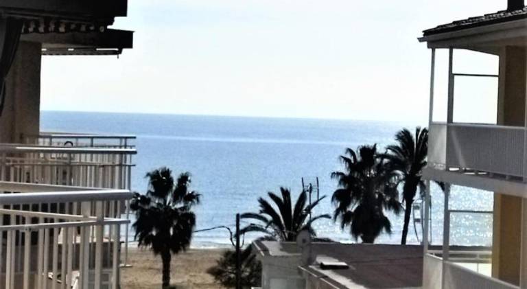 Apartment | Next to the beach | Pets allowed in Cambrils