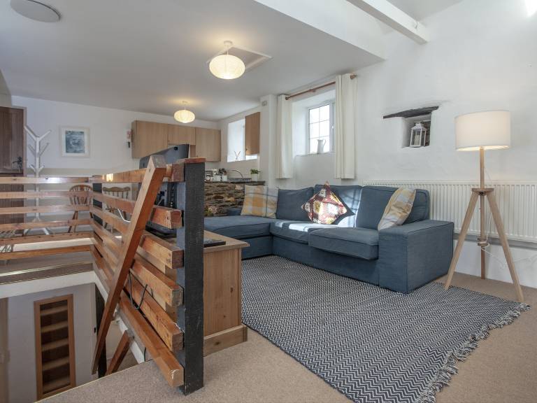 Cottage with 2 rooms for 4 persons — photo 4