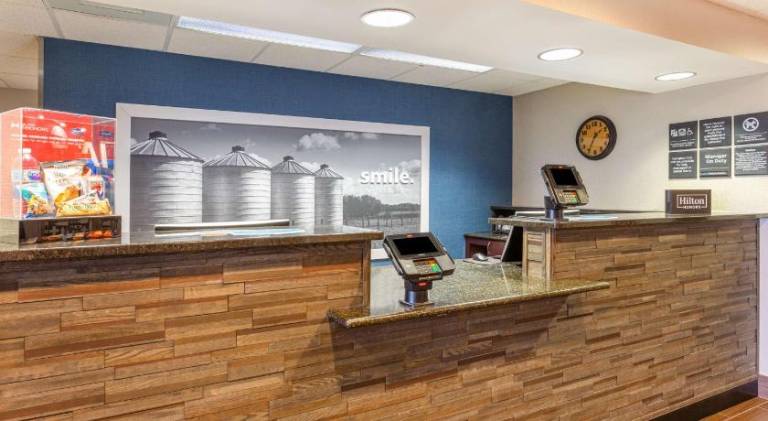 Hampton Inn Eau Claire — photo 5