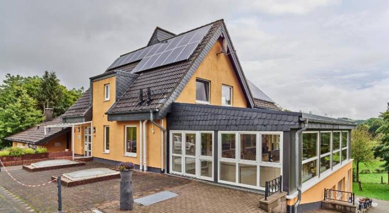 400 m&sup2; Ferienhaus