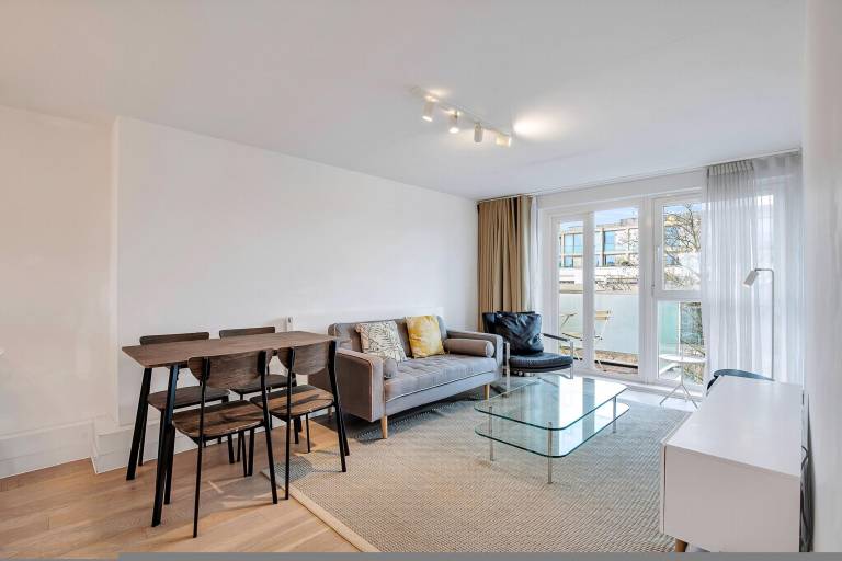 2 Bed 2 Bath Seventh Floor Flat