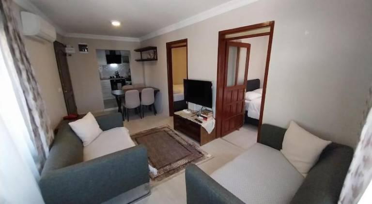 Rental apartment with terrace | Next to Konak Square in Izmir
