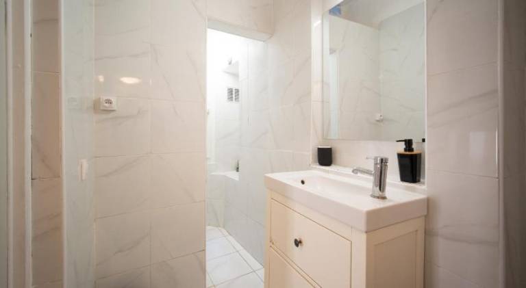 Appartement tout equipe 4 couchages a 600m de la Plage des Catalans — photo 2