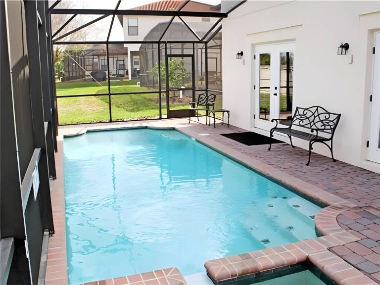 Vacation home with pool, terrace & yard — photo 3