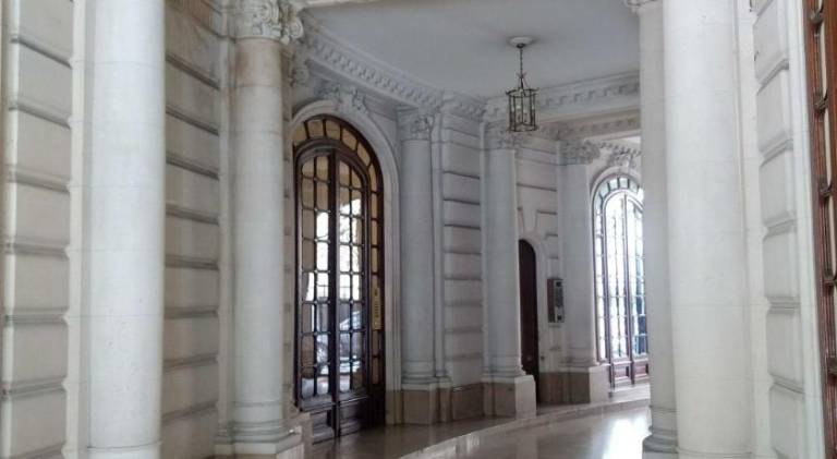 House | Near Arc de Triomphe — photo 3